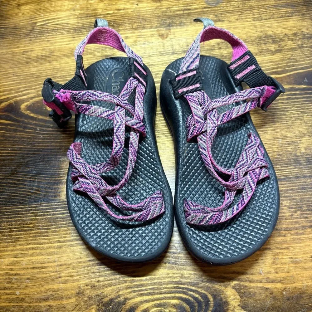 Chaco Pink Sandals‎ Size 1